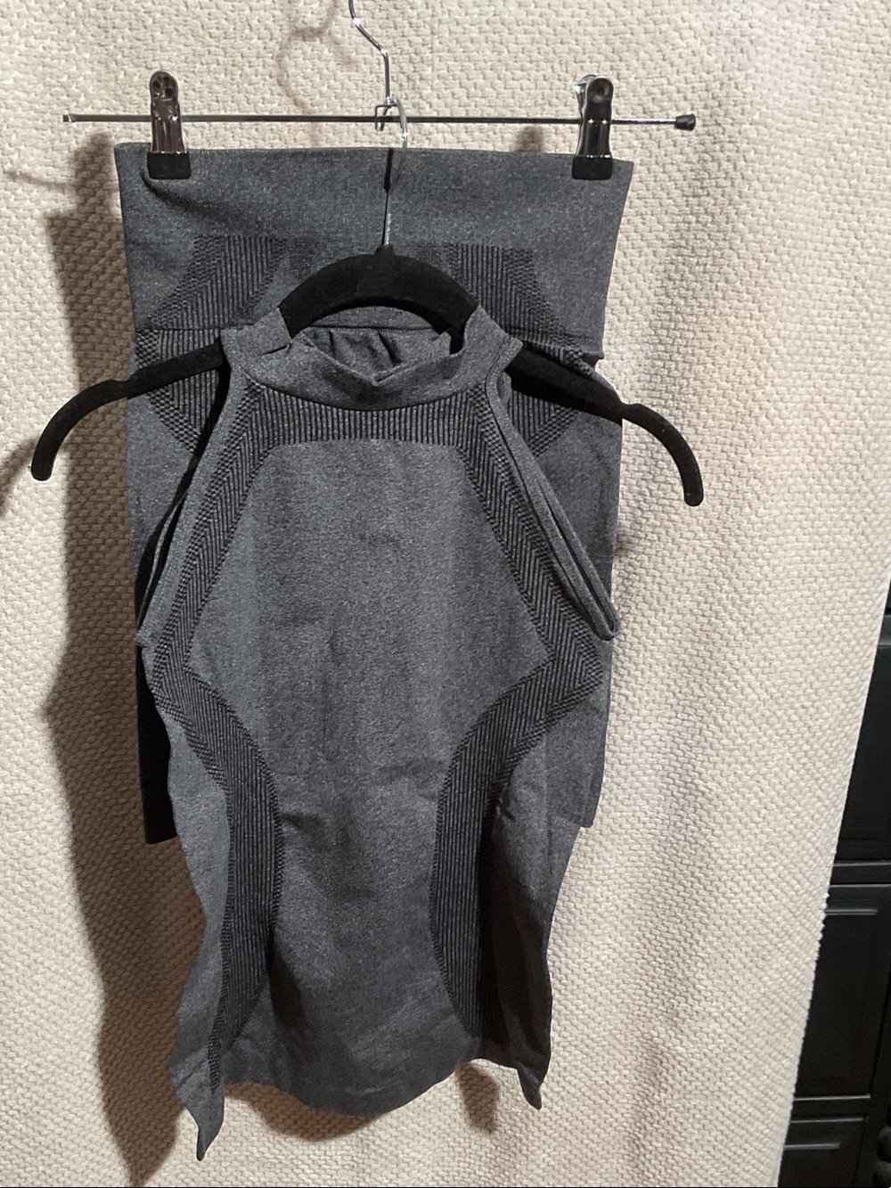High-Neck Charcoal Heather Gray Women's Two Piece Activewear